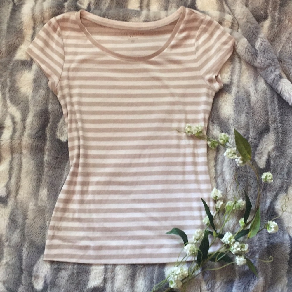 👚The Limited Scoop Neck Striped T-Shirt 👚